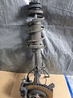 Suzuki Swift Mk8 Amortecedor Dianteiro Esquerdo MacPherson OEM 78657564