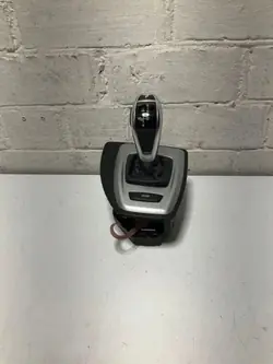 Pomo da alavanca de mudanças BMW OEM 9165671 - Usado