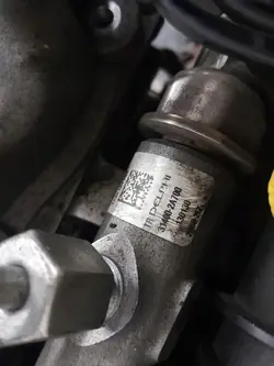 VENGA HYUNDAI i20 ix20 CEED 1.4 CRDI Suutin 31400-2A700