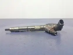 OEM 04L130277AE Polttoainesuutin Skoda Superb III