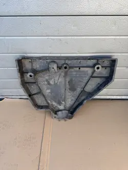 Lexus NX II 2021+ Underkroppssköld OEM 58398-42040