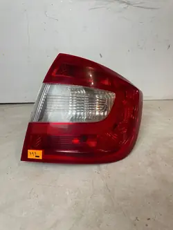 Ensemble de Feu Arrière Skoda 5JH945096