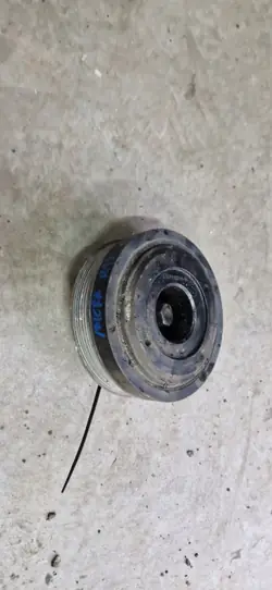 Kampiakselin hihnapyörä Nissan OE K13 E12 1.2 DiG