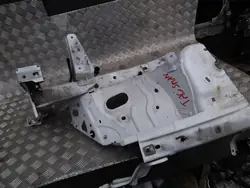 OEM 751159748R Voor linker subframe Renault Talisman