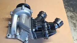 Pompe à eau OEM A6562010100 pour Mercedes-Benz