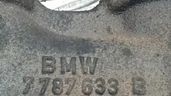 BMW Pakoputken Keräin OEM 7787633B - 2.0L Diesel