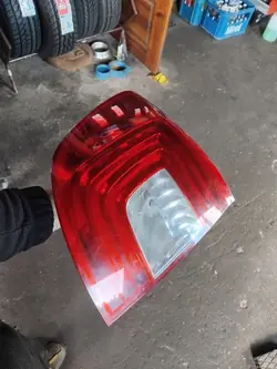 Luz trasera izquierda Skoda Superb II Lift 2013- Kombi 3T9945095B