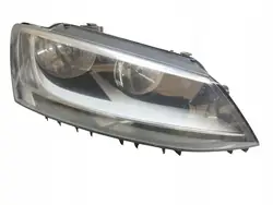 Farol Dianteiro Direito VW Jetta VI (10-14) 5C7941006A