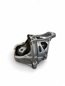 Audi Q5 SQ5 Front Right Brackets 4M0199372FG