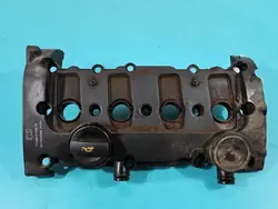 Venttiilikansi OEM 06F103469D VW Passat B6 2.0 FSI:lle