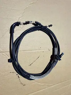 Jaguar XF X250 konepellin avauskaapeli OEM 8X2316C656AC