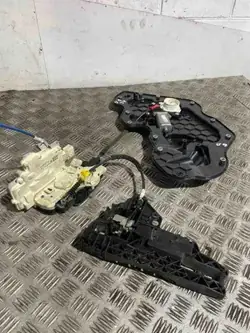 Audi OE Vaihtovirtageneraattorin hihna OEM 4H0839916 - Käytetty