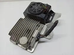Porsche Taycan 9J1 Radion Vahvistinmoduuli 9J1035243D