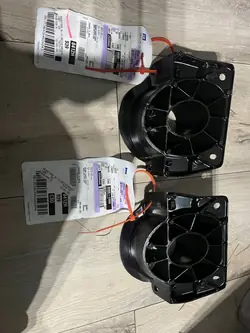Etujousituksen oikea kiinnike OEM 85551393 - Chevrolet Corvette C8