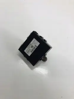 Toyota C-HR handbromsmodul OEM 8905010010