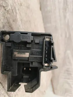 Takavalaisimen Kanta Oikea Audi A6 C6 OEM 4F9945222A