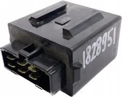 Relais moteur essuie-glace avant OEM 77700914 - Occasion