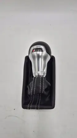 Bainha do botão de mudanças OEM 8V1713139J Audi A3 8V S-Tronic