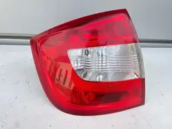 Lámpara trasera izquierda Fabia Rapid 5JH945095A