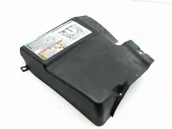 Couvercle moteur Maserati Quattroporte 2005 OEM 067881200