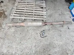 Katalysator OEM 82105585 för Mercedes-Benz 2.2L