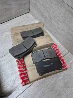 Plaquettes de frein arrière OEM 148984 Ferrari F40/F50