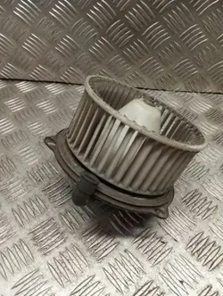 Lämmitin Mazda B-Series OEM 1625003520 - Käytetty