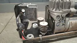 Compresseur de suspension BMW OE 6789450 d'occasion