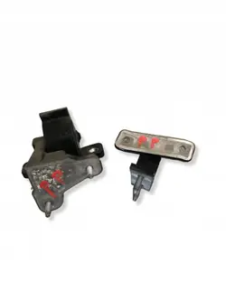 Dobradiça Porta Direita Dianteira OEM APU27584 Mercedes W205