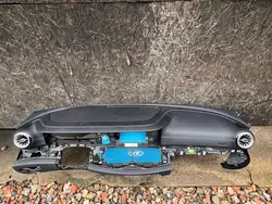 Mercedes-Benz Instrumentbrädakonsol OEM 8097 - Begagnad
