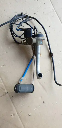 Soupape à flotteur réservoir GPL OEM 122022530 - Occasion