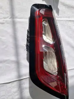 Feu arrière gauche Fiat Punto Evo 20403999