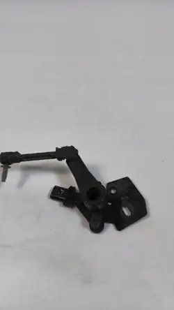 Capteur de niveau phare arrière OEM 9826684080 pour Opel Grandland X