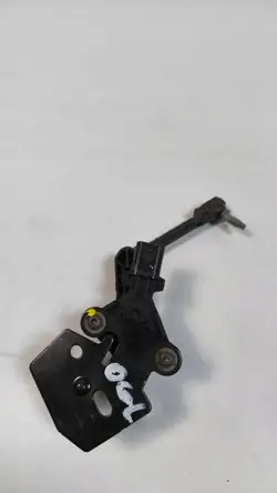 Capteur de niveau phare arrière OEM 9826684080 pour Opel Grandland X