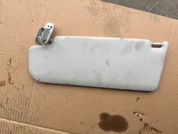 Visor direito OEM PRAWY DASZEK SŁONECZNIK SKODA OCTAVIA II