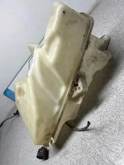 BMW 7055349 Spolarvätsketank för 5-serie E61
