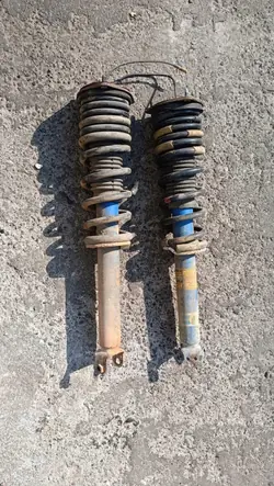 Amortecedor Traseiro Direito OEM para Nissan GT-R R35
