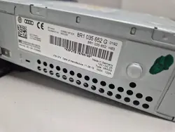 Audi MMI Navigaattoradio OEM 8R1035652G - Käytetty