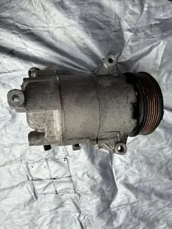 Compresseur AC OPEL ASTRA J MERIVA B 1.4 13412251