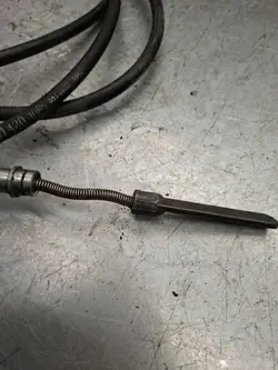Cable de freno de mano Mercedes-Benz OEM A2514201085