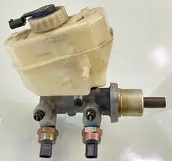 Pompe à frein BMW 3 E46 1.8 16V OEM BMW 3 E46