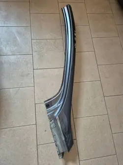 Pilar de techo Hyundai i30 III derecho delantero OEM ODO9621