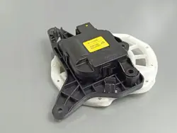 SsangYong Rexton Clapet d'aération OEM 45340281