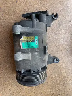 Mini Cooper ilmastointikompressori OEM 9014 - Käytetty