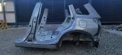 Suzuki OE FRGHYEJUYTRE Rear Floor Quarter Panel