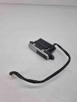 Fusible de batería usado OEM 4NR1A210496 Nissan