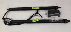 Amortisseur hayon Toyota Yaris Cross OEM 6892052031