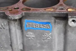 Bloc Moteur Partie Inférieure OEM 1748450 BMW E39 2.5i
