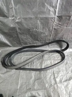 Takaluukun tiiviste Suzuki Swift MK8 OEM NNI10387 - Käytetty