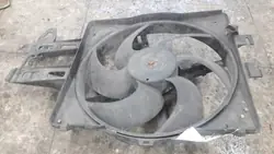 Jäähdytinpuhallin OEM 94AB8146AA Ford Escort HB:lle